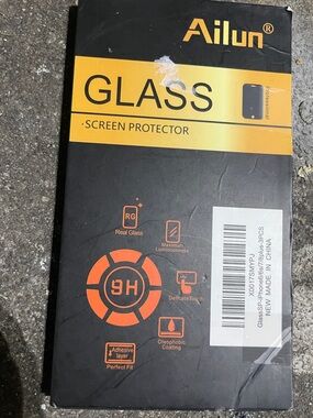 Ailun Black and Yellow Tempered Glass Screen Protector